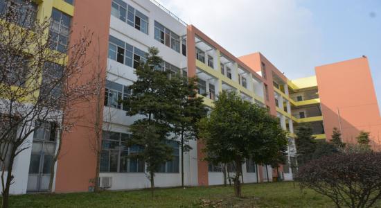 崇州市技工学校