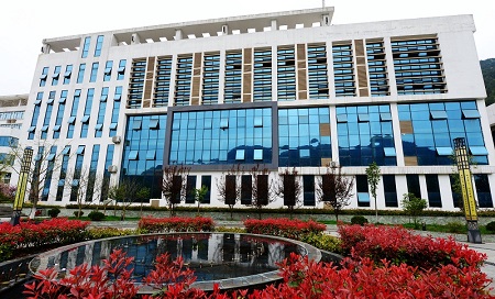  重庆市酉阳县职业教育中心学校环境好不好、怎么样