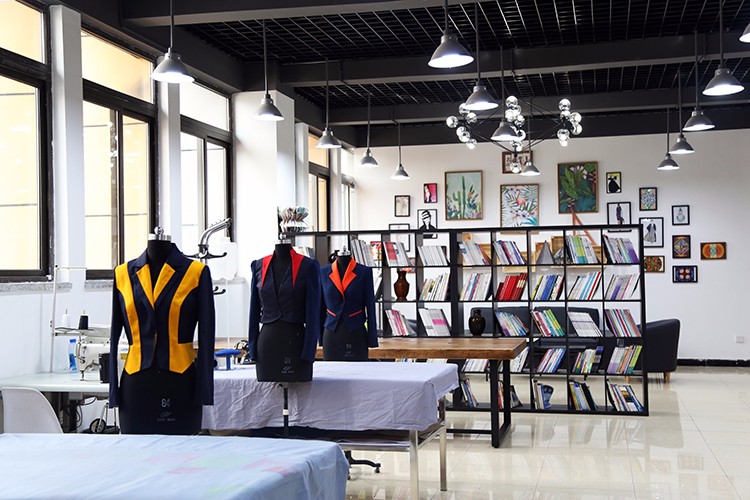 重庆市工贸高级技工学校服装设计专业