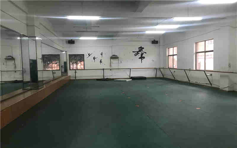 实训一角