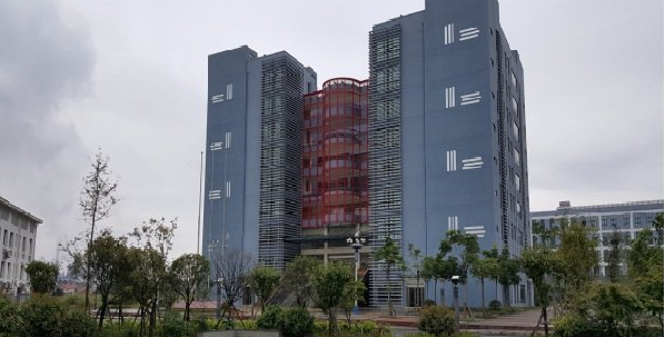 息烽县中等职业学校