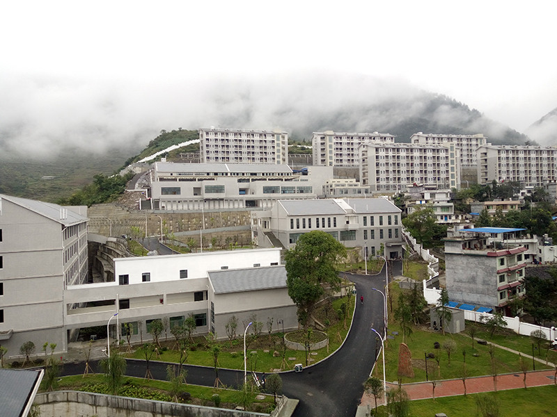 桐梓县中等职业学校学费