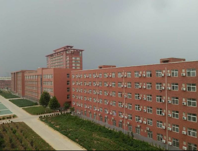普定县中等职业学校