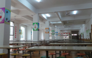 衡山县科技中等专业学校食堂环境