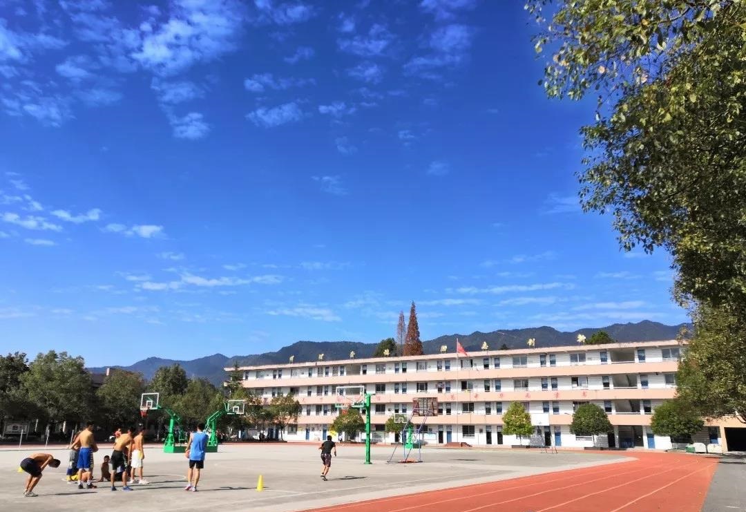 萍乡市武功山职业中等专业学校