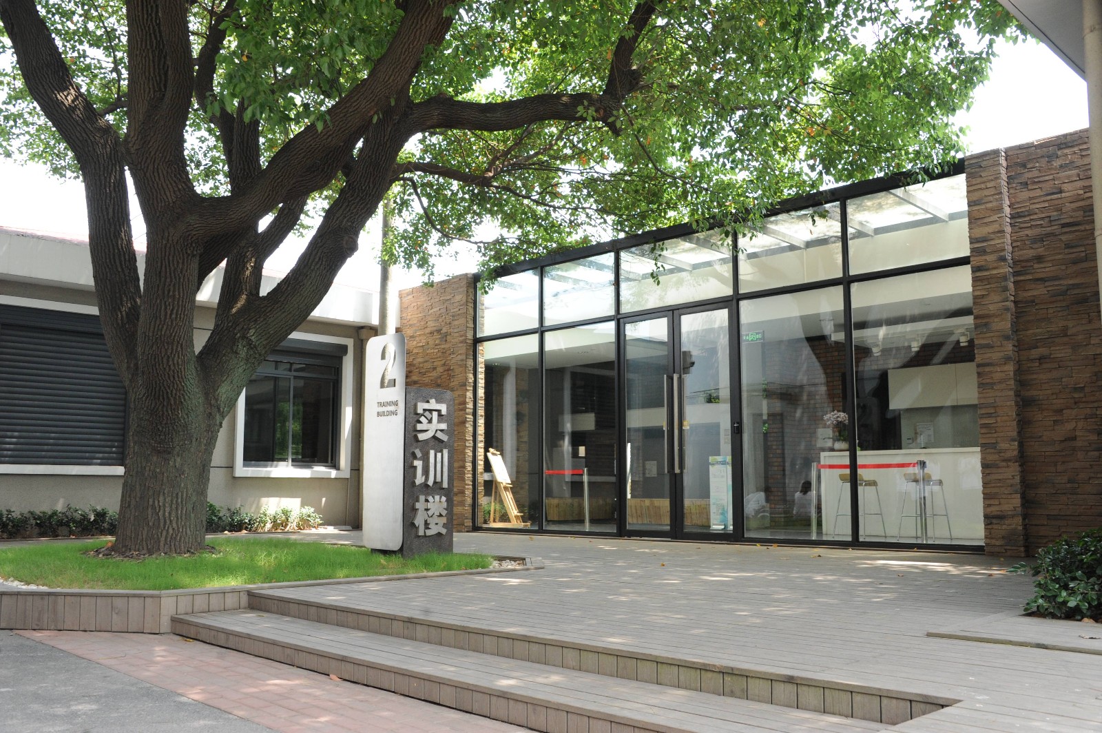 上海市建筑工程学校环境、宿舍照片、寝室环境、图片