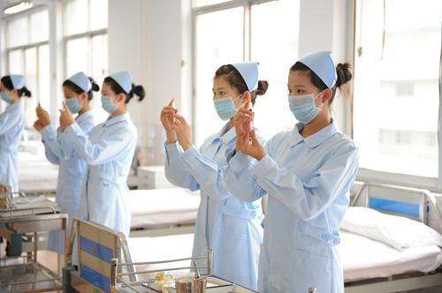 什么是高级护理专业？和普通护理有什么区别？