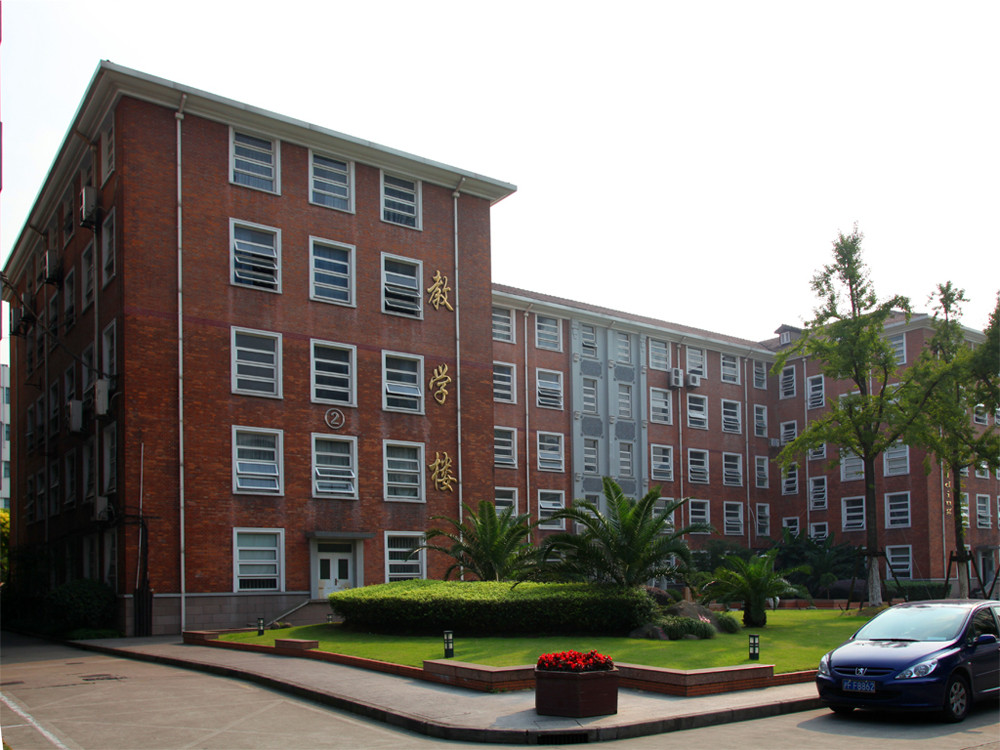 上海市高级技工学校环境、学校图片