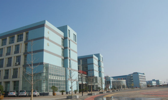 天津市南洋工业学校环境、学校图片