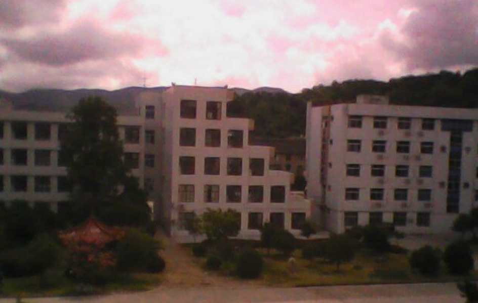 温岭市职业技术学校环境、学校图片