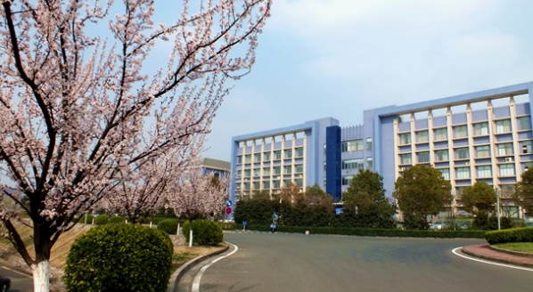江苏省洪泽中等专业学校