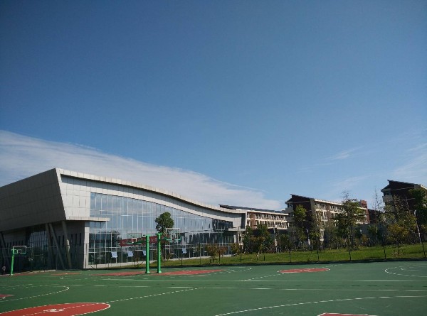 天长市工业学校