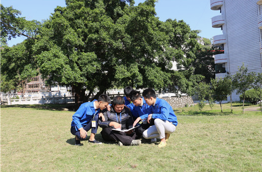 广西商业学校