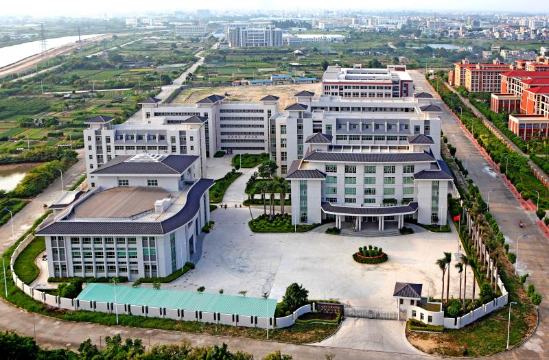 汕头文化艺术学校
