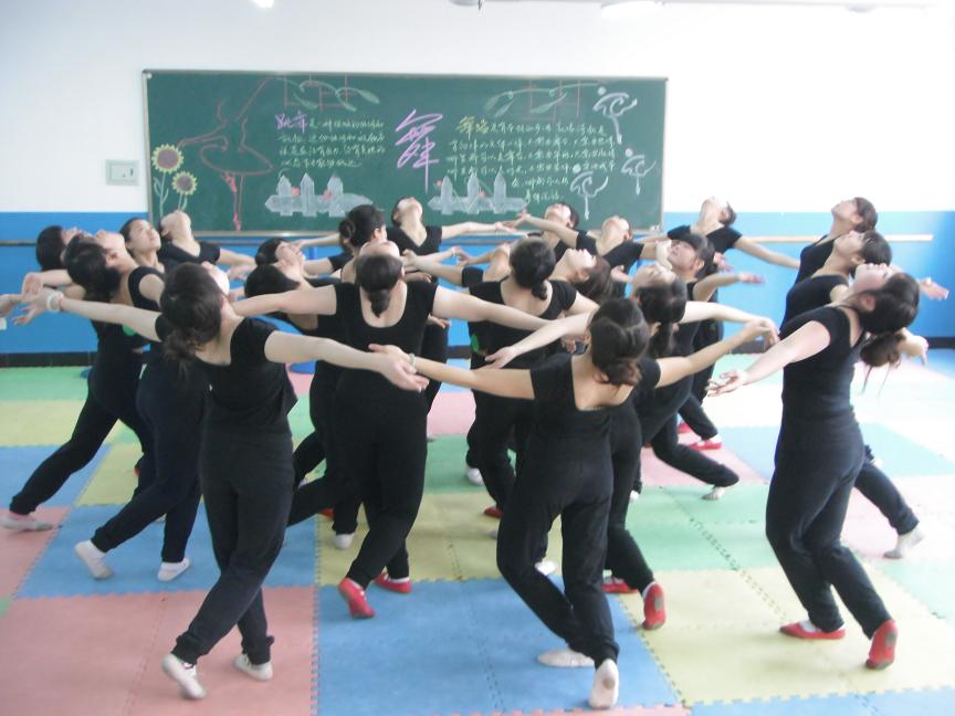 读重庆中专学校有用吗